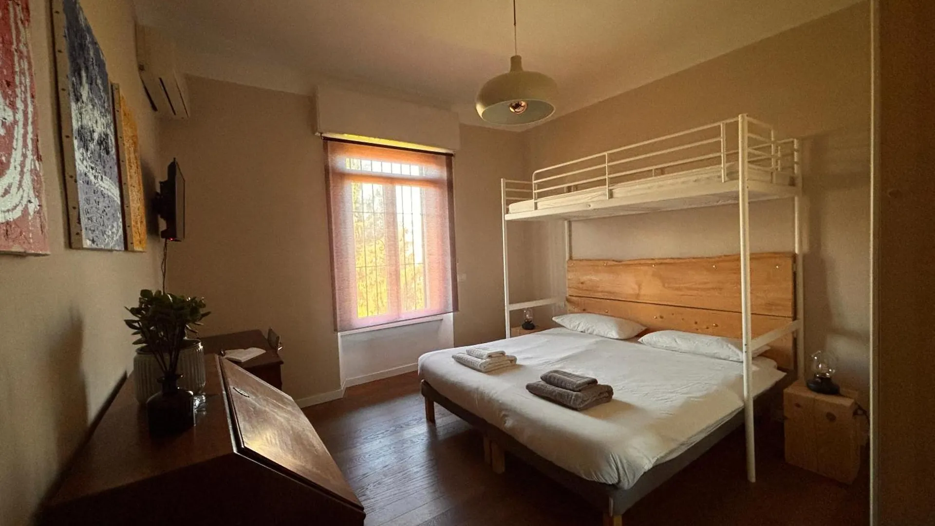 Гостевой дом Stanze In Villa Cristina Милан Италия